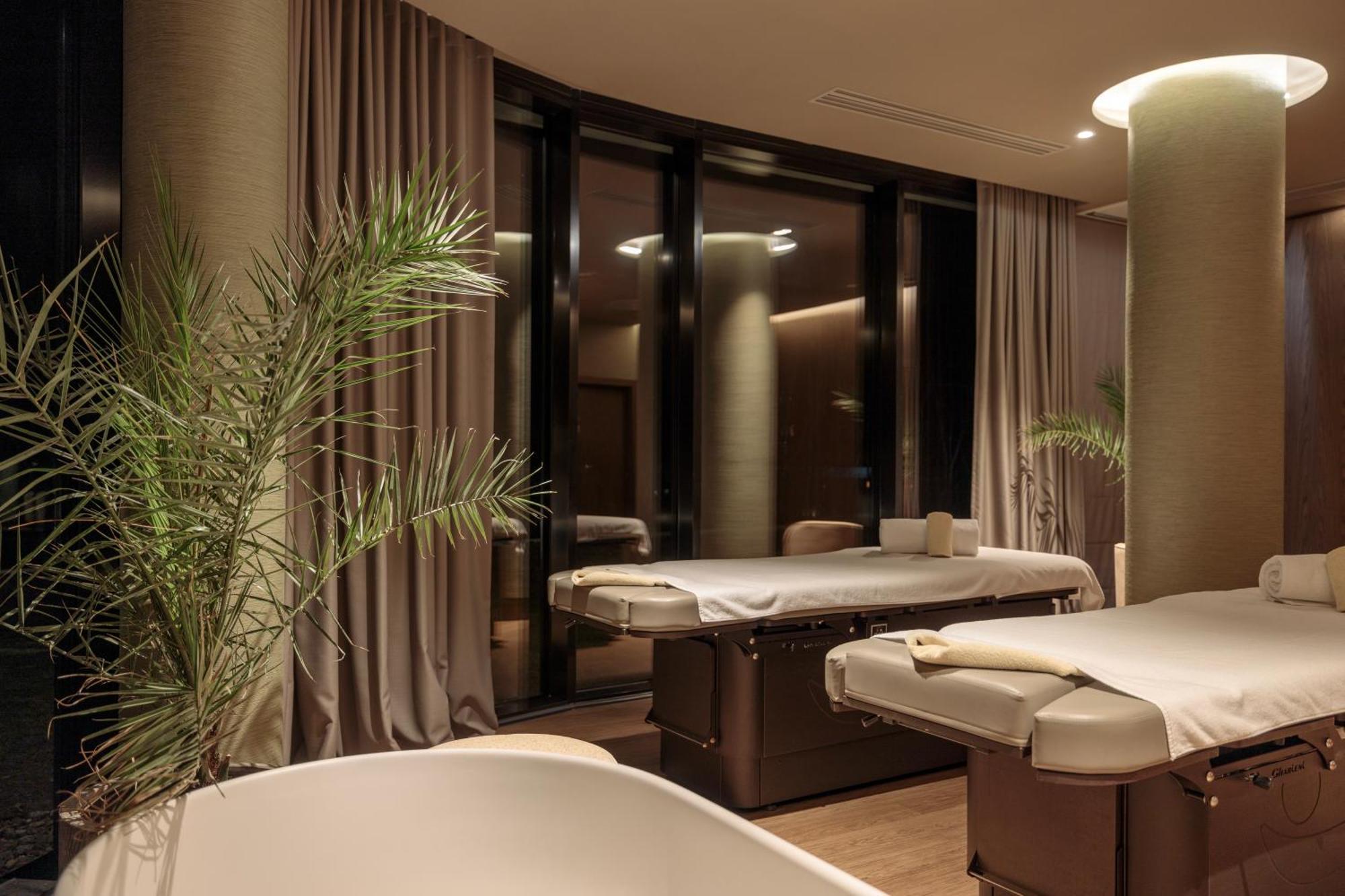 Hilton And Ośrodek wypoczynkowy 5*