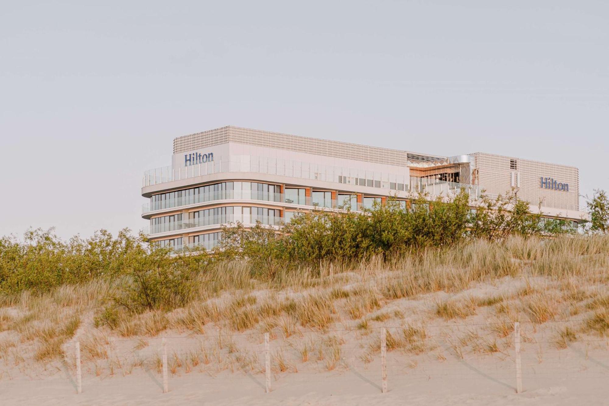 Hilton And Курортний комплекс